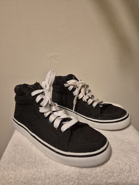 Time and Tru Black High-Top Canvas Sneakers with White Laces